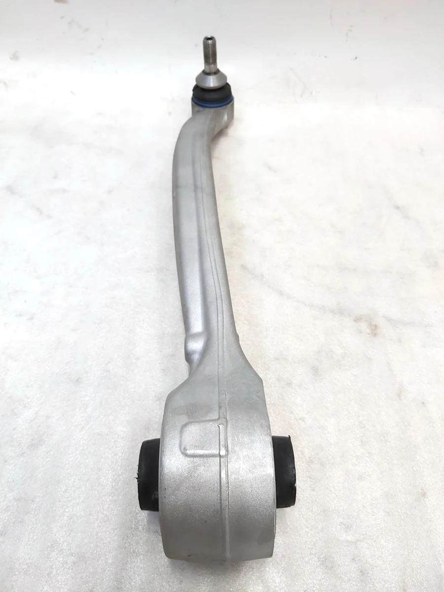 5 Рычаг нижний продольный правый нового образца (банан) Tesla model S, model S REST, model X 1041575-00-B