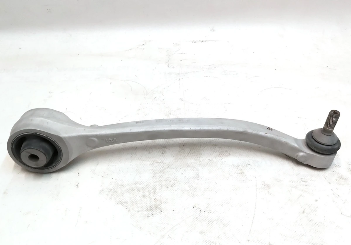 5 Рычаг нижний продольный правый нового образца (банан) Tesla model S, model S REST, model X 1041575-00-B