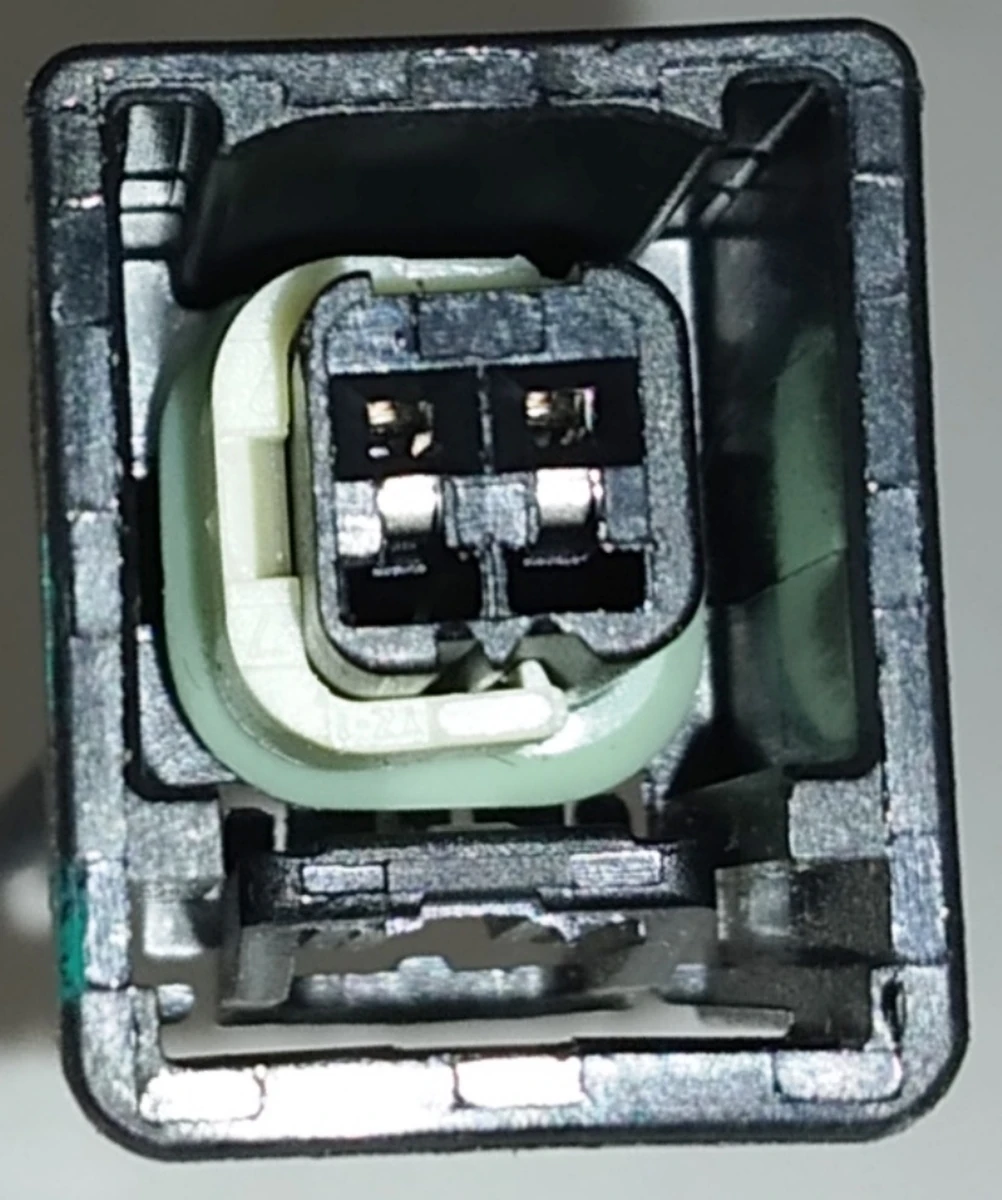 2 RWK, PINCH SENSOR CARRIER REAR DOOR RH, LWR RR Tesla model X 1041595-00-F