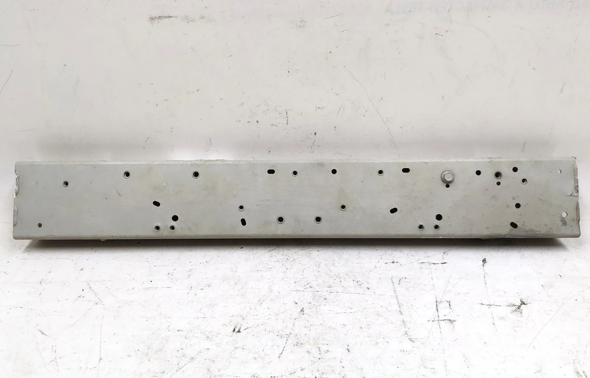 1 Передня поперечна балка посилення склянок (не знімається) Tesla model X 1069423-S0-B