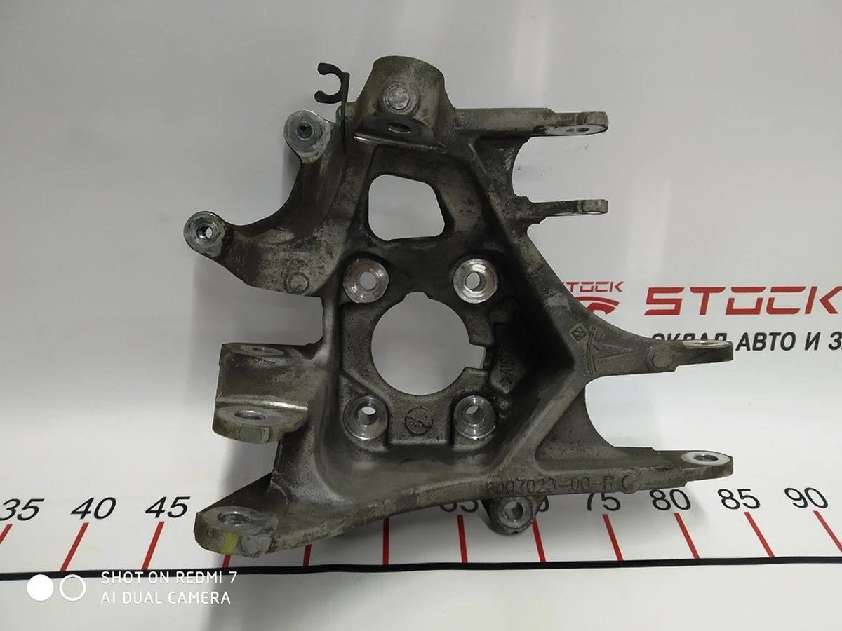 1 Кулак задний левый (цапфа) RWD Tesla model S, model S REST 1042506-00-B