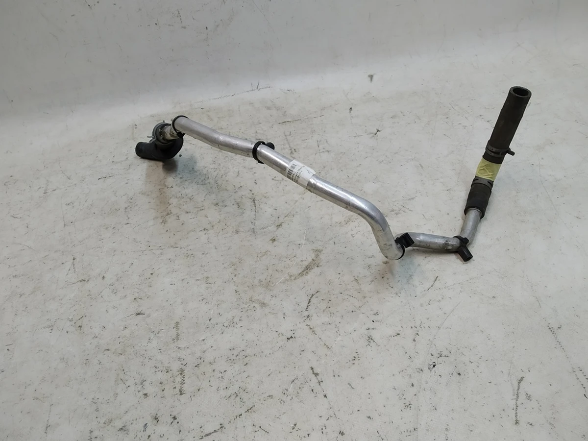 12 Трубка охолодження мотора в зборі (2013 року) Tesla Model S 1042550-00-A