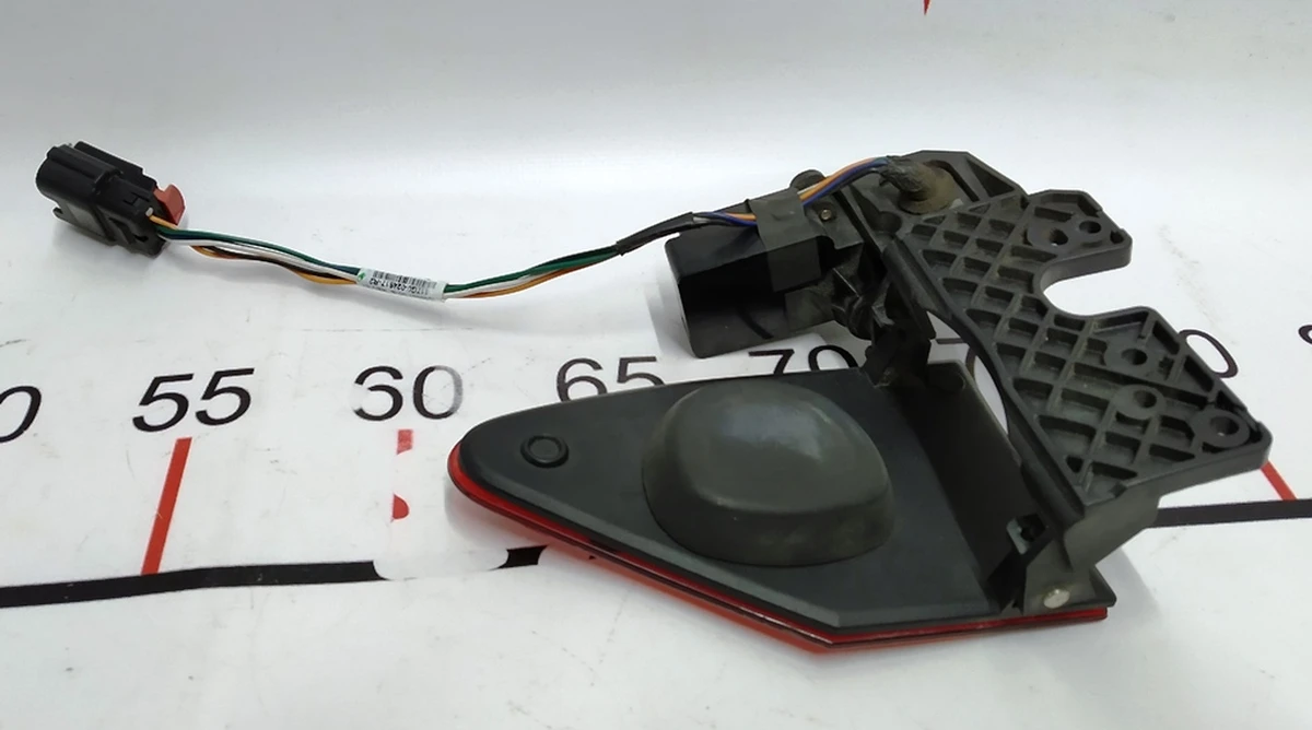 Люк порту заряджання з електроприводом AWD Tesla model S 1042766-96-H