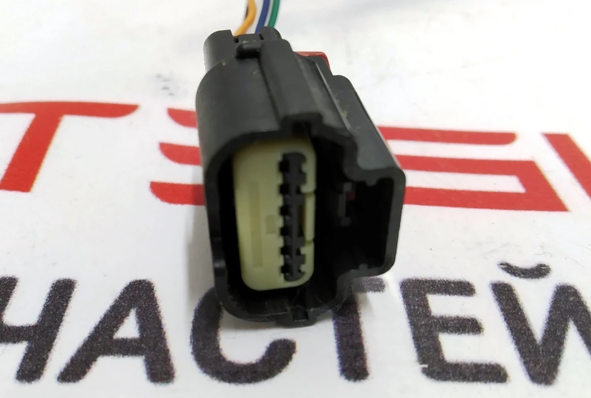 Люк порту заряджання з електроприводом AWD Tesla model S 1042766-96-H