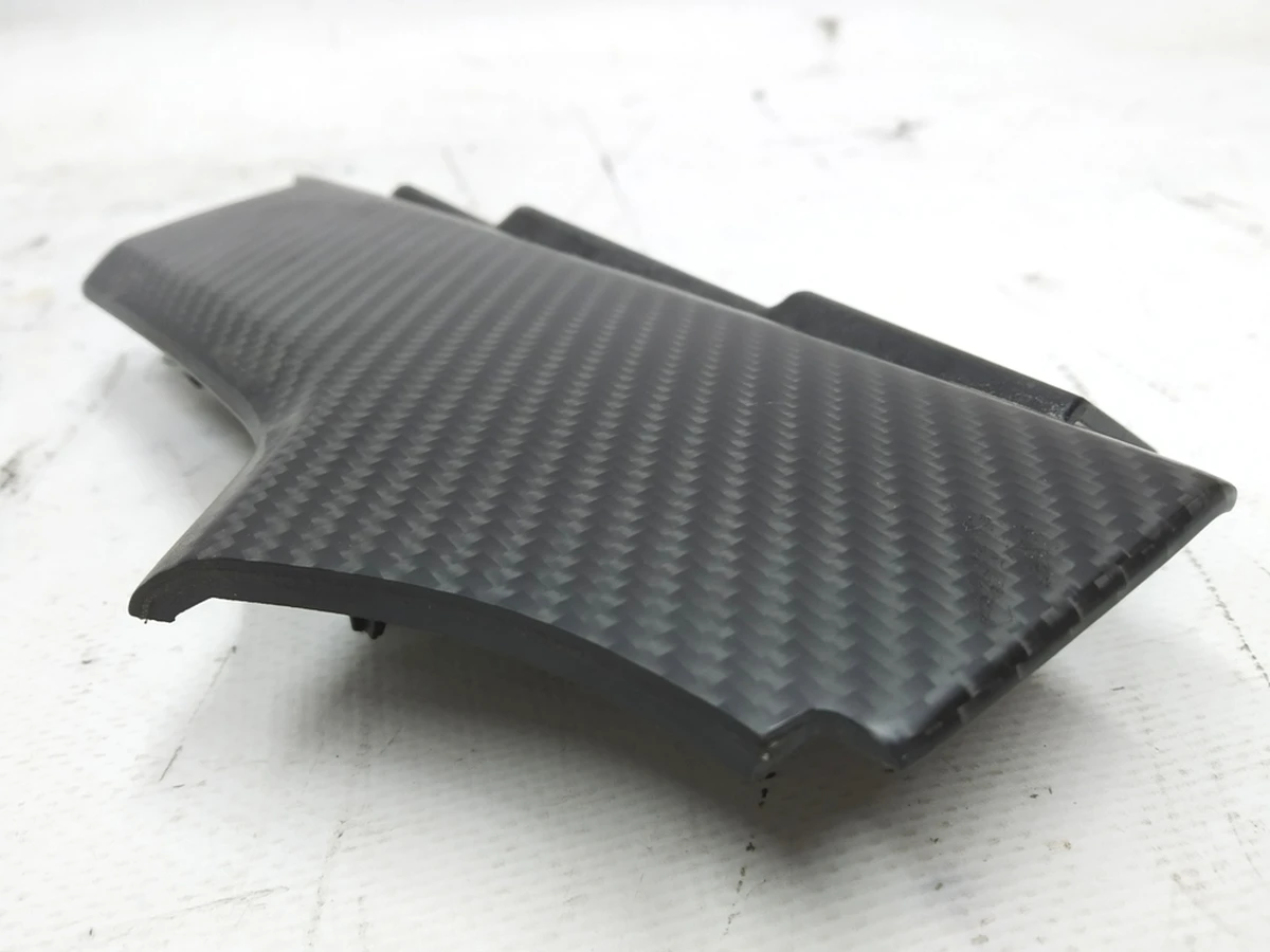 18 Декоративна накладка центральної панелі водійська ліва CARBON FIBER Tesla model X 1042772-11-C