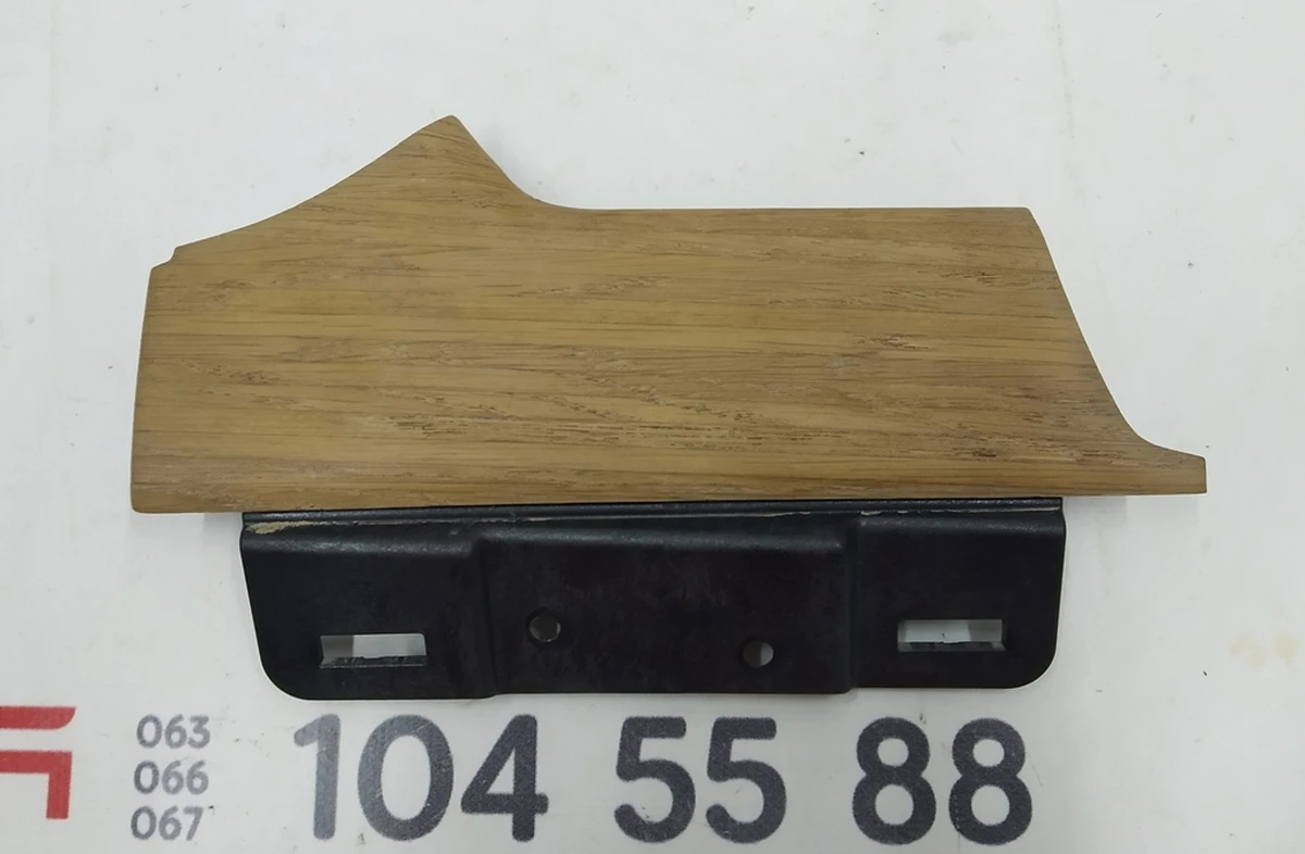 18 Декоративна накладка центральної панелі водійська ліва OAK NATURAL Tesla model X 1042771-13-E