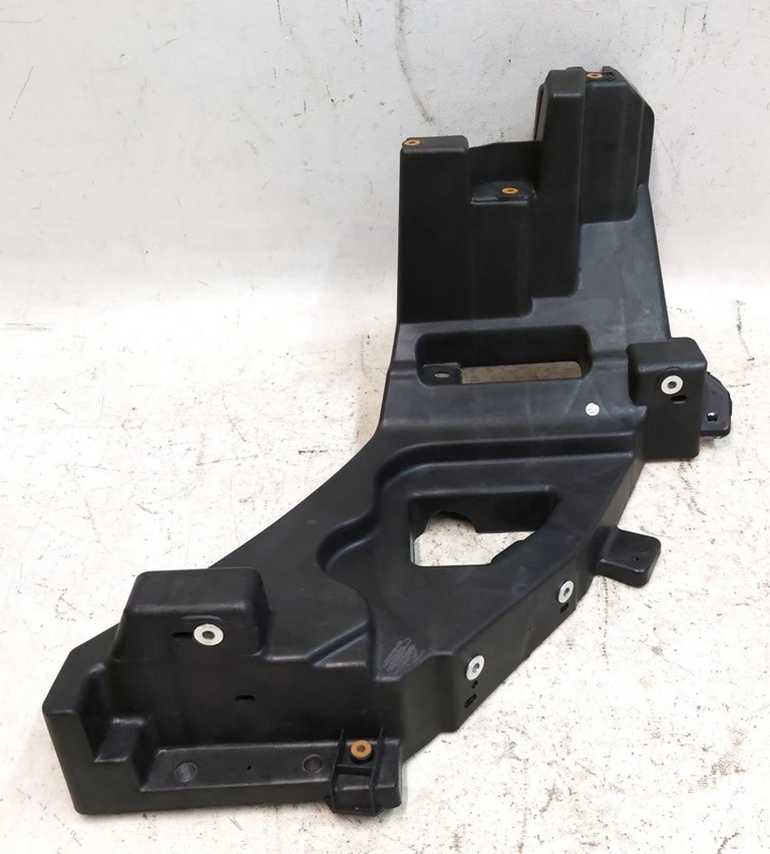 3 Кронштейн главной фары левый (шахта) Tesla model X 1043357-00-F