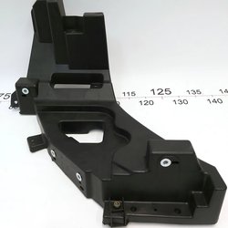 3 Кронштейн головної фари правий (шахта) із пошкодженням Tesla model X 1043612-00-F