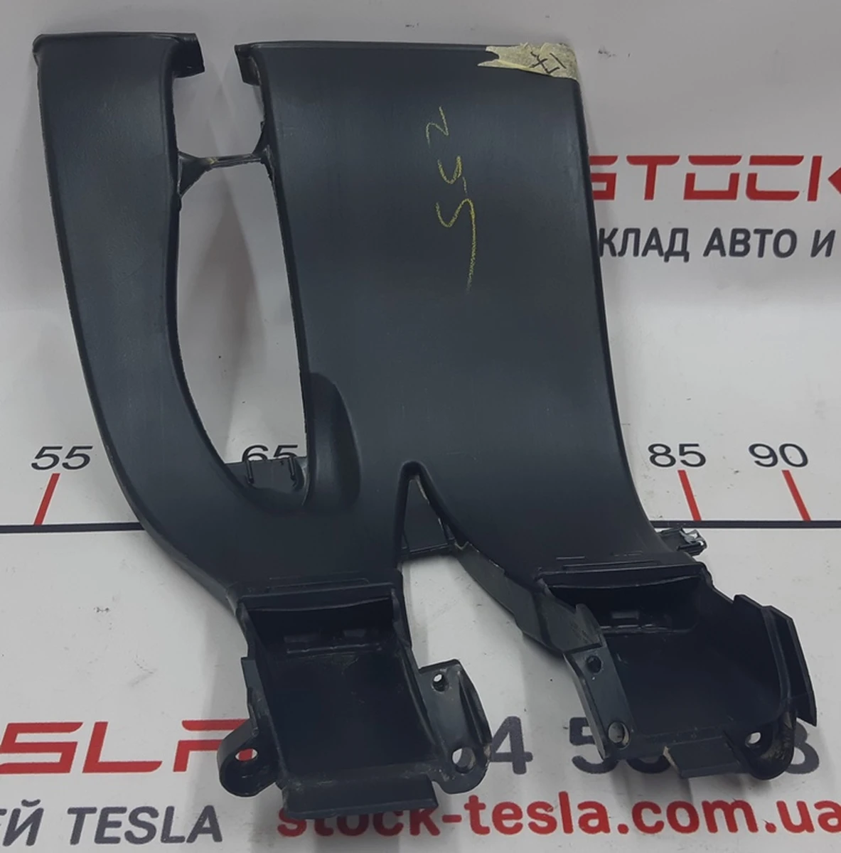 11 Воздуховод противотуманной фары левый в сборе Tesla model X 1043927-00-E