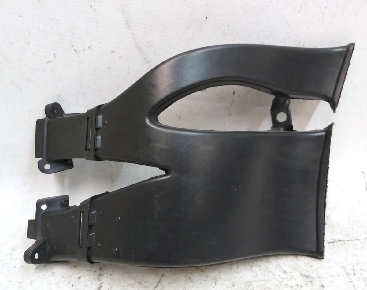 14 Повітропровід протитуманної фари правий у зборі NEW Tesla Model X 1043931