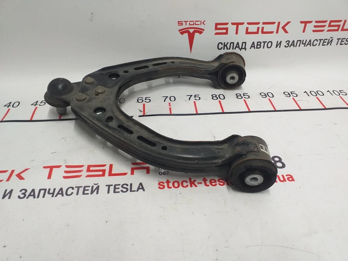1 Важіль верхній передній правий (підкова) AWD Tesla model S, model S REST 1043966-00-B