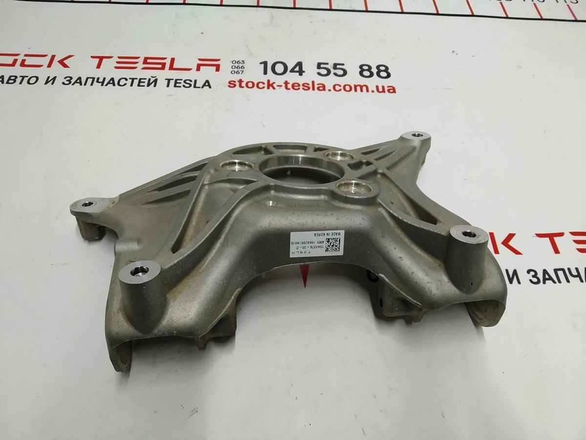 2 Стакан опорний амортізатора правого (пружинного) Tesla Model 3, Model Y 1044376-00-D