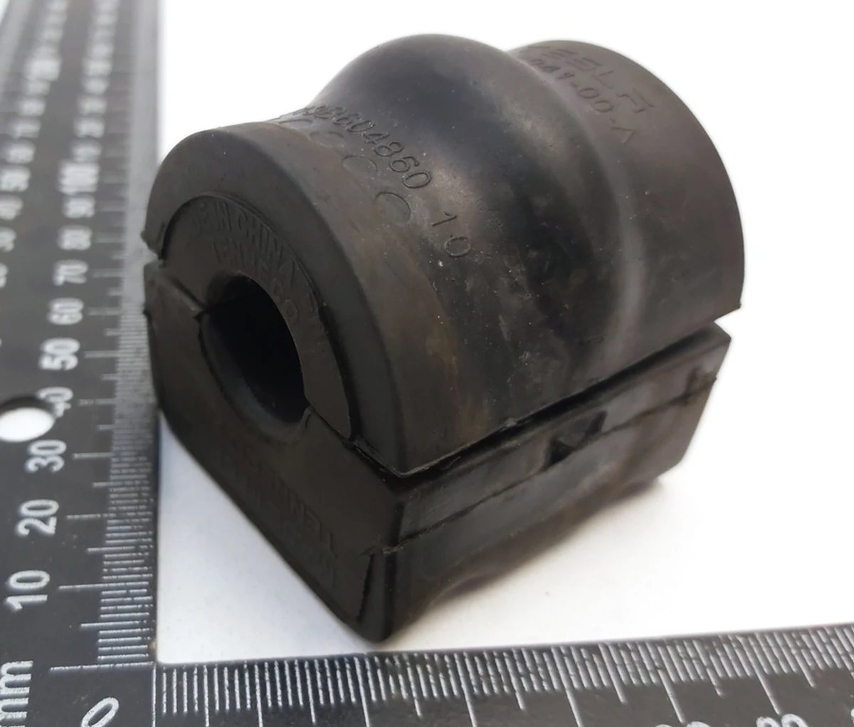 1 Rear stabilizer bushings (set, upper and lower part) for stabilizer 16mm Tesla Model 3, Model 3 Jan 2024 1044488-00-A