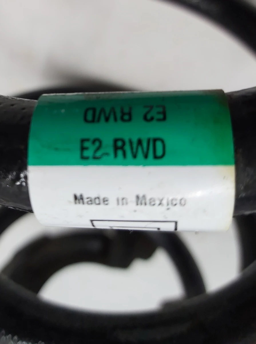 3 Пружина задня RR SPRING ASSY, COIL 71.2-7005 E2 RWD у зборі з манжетами Tesla model 3 1044081-00-A