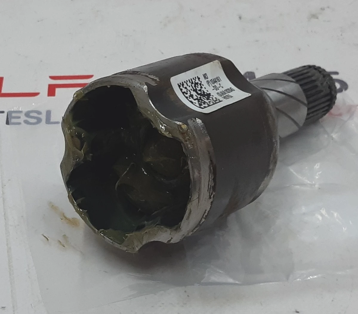 1 Inner drive shaft cv joint (grenade) empty Tesla model 3 1044161-00-D
