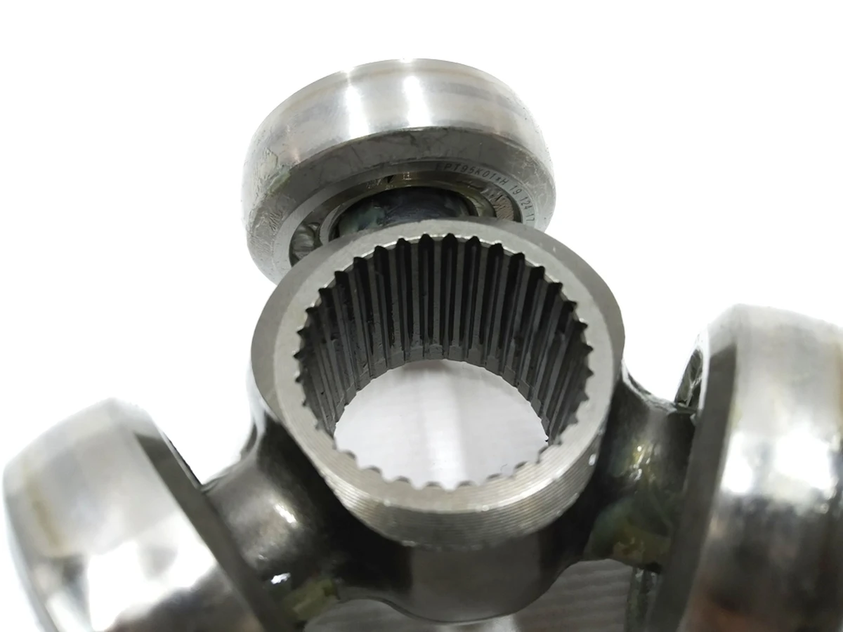 Трипоїдний підшипник внутрішнього шрусу Tesla model 3 1044161-00-D