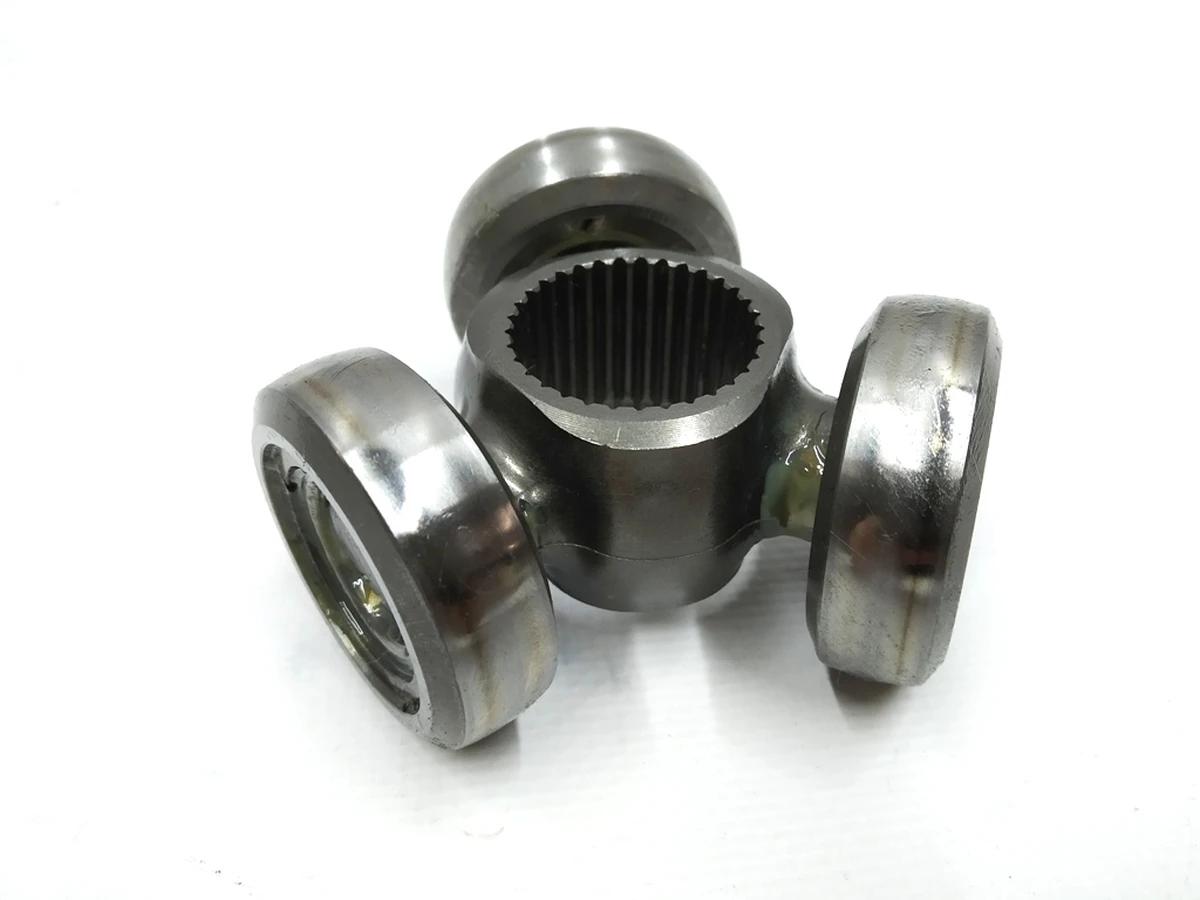 Трипоїдний підшипник внутрішнього шрусу Tesla model 3 1044161-00-D