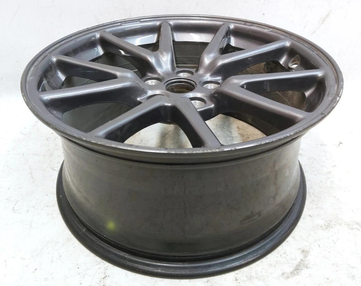1 Диск колесный 18X8.5J ET40 AERO с повреждением Tesla model 3 1234221-00-C
