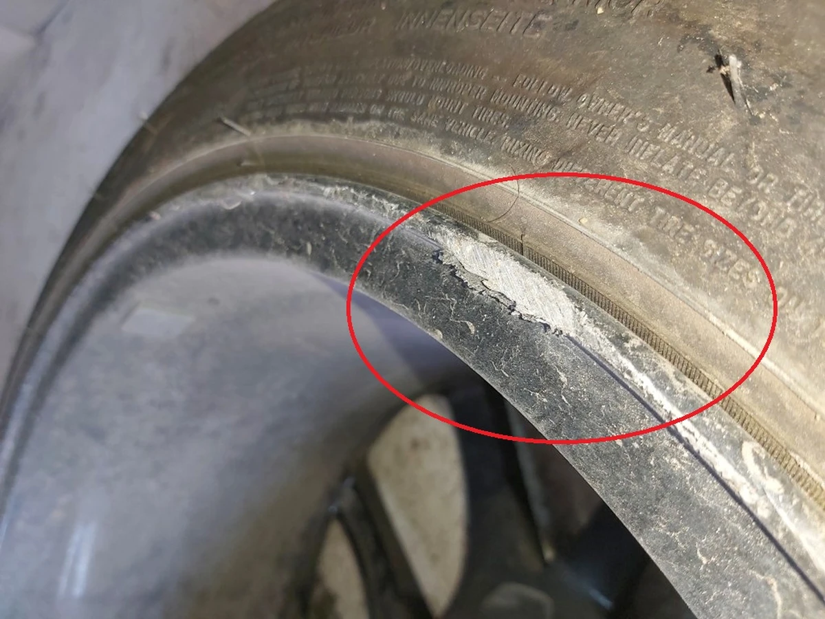 1 Колесо в зборі з пошкодженням (диск 18*8.5J AERO шина Michelin Primacy 235/45 R18 датчик TPMS протектор 5,99 мм) Tesla model 3 1234221-00-C