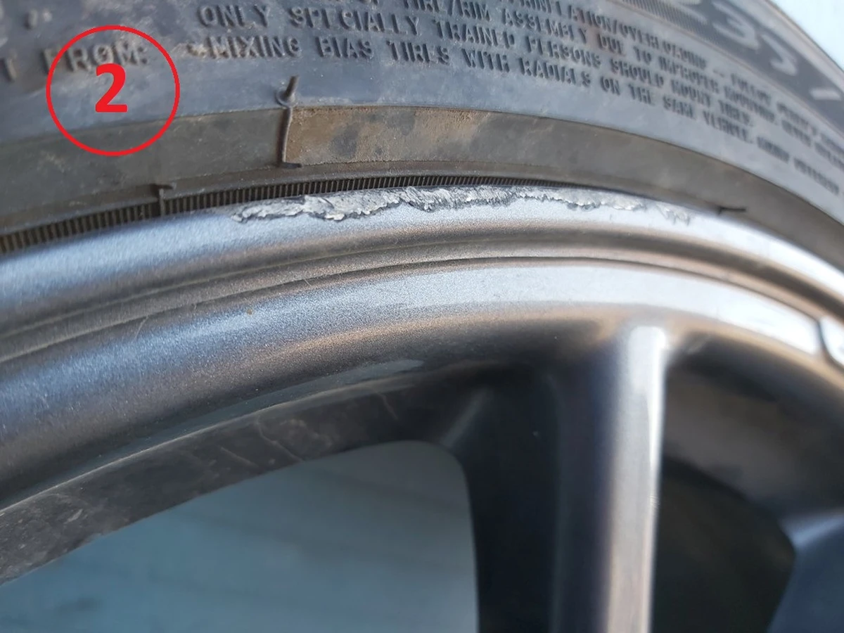 1 Колесо в зборі з пошкодженням (диск 18*8.5J AERO шина Michelin Primacy 235/45 R18 датчик TPMS протектор 2,54 мм) Tesla model 3 1234221-00-C