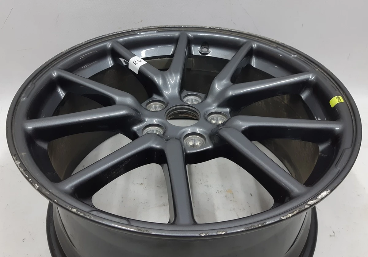 1 WHEEL, 18X8.5J ET40, AERO with damage Tesla model 3 1234221-00-C