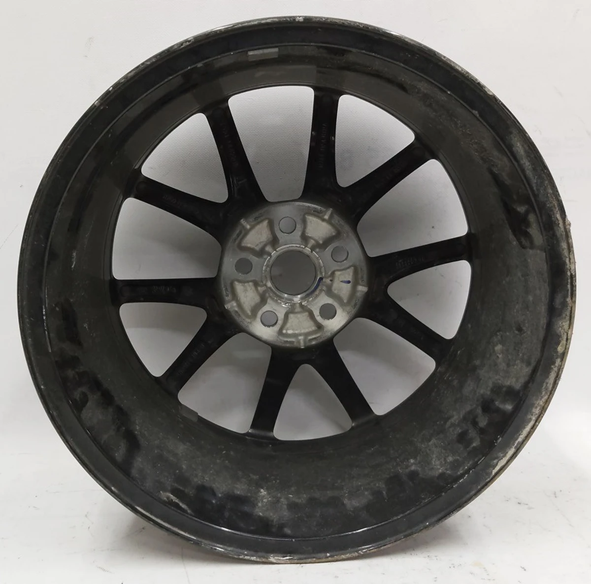 1 Диск колесный 18X8.5J ET40 AERO с повреждением Tesla model 3 1234221-00-C