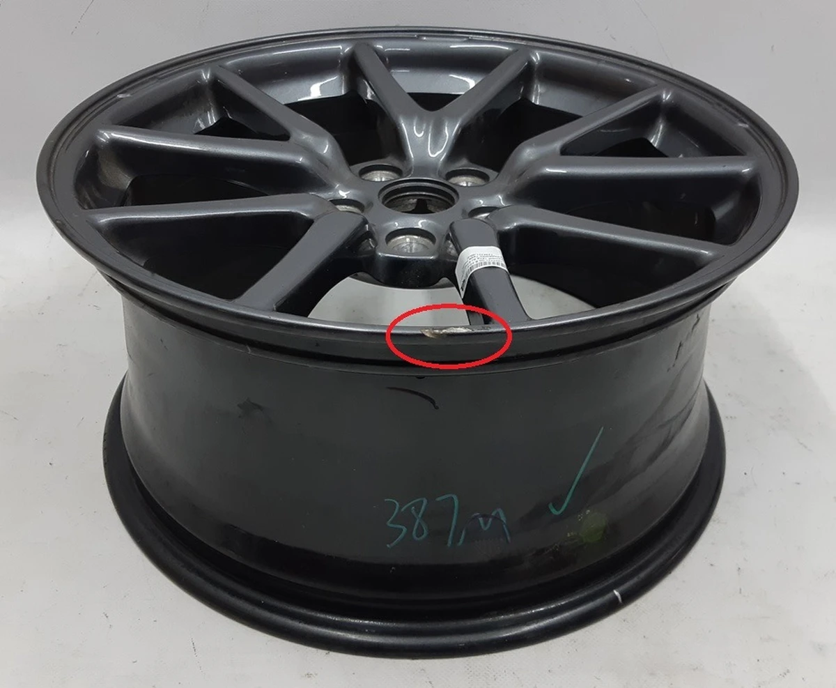 1 Диск колісний 18X8.5J ET40 AERO з пошкодженням Tesla model 3 1234221-00-C