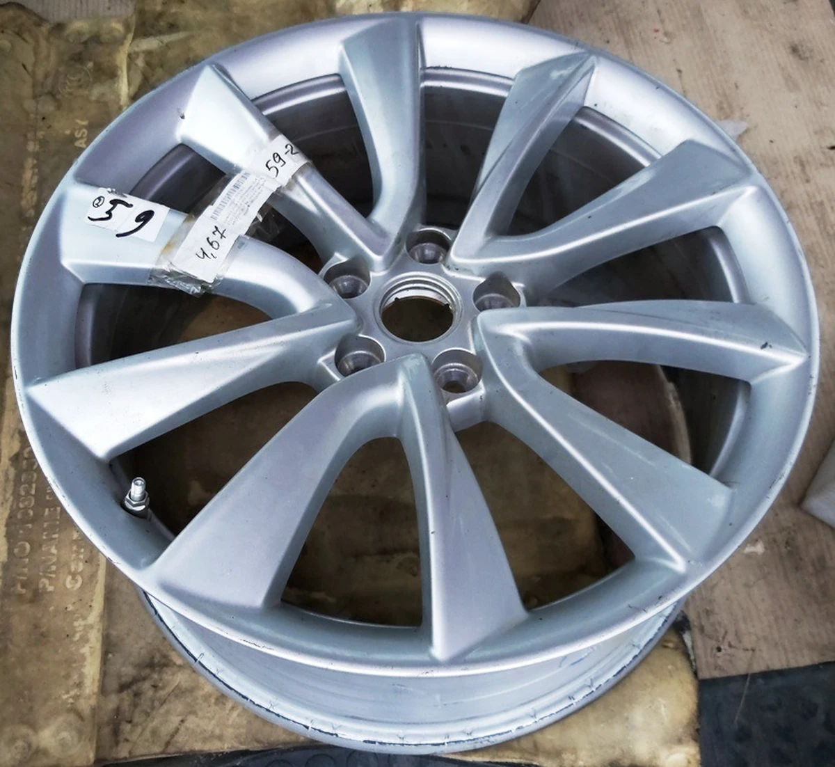 Колісний диск 19X8.5 ET40, SPORT з пошкодженням Tesla model 3 1234224-00-B
