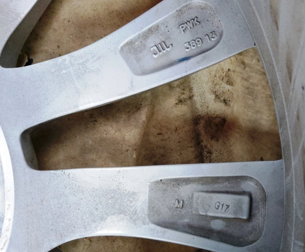 Колісний диск 19X8.5 ET40, SPORT з пошкодженням Tesla model 3 1234224-00-B