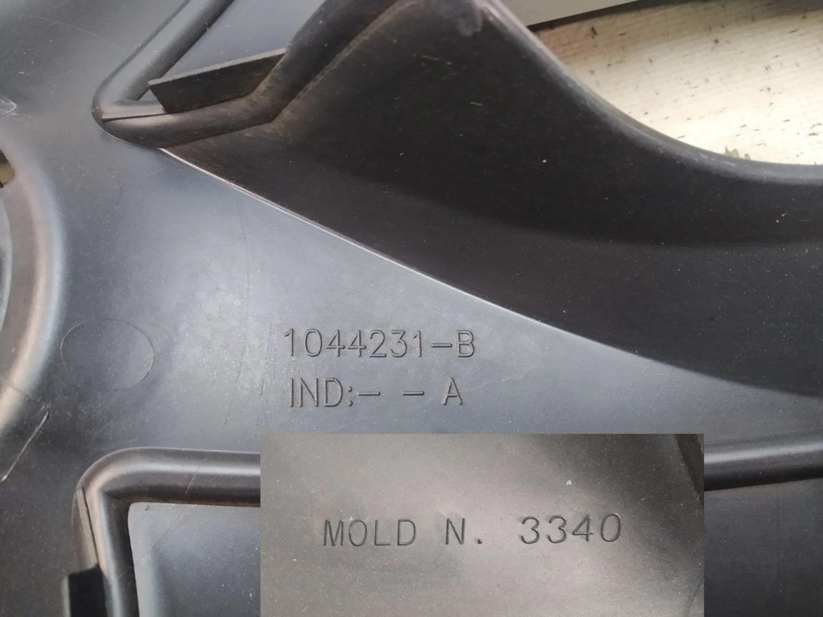 6 Ковпак колісний (18 дюймів) MOLD 3240 Tesla model 3 1044231-99-B