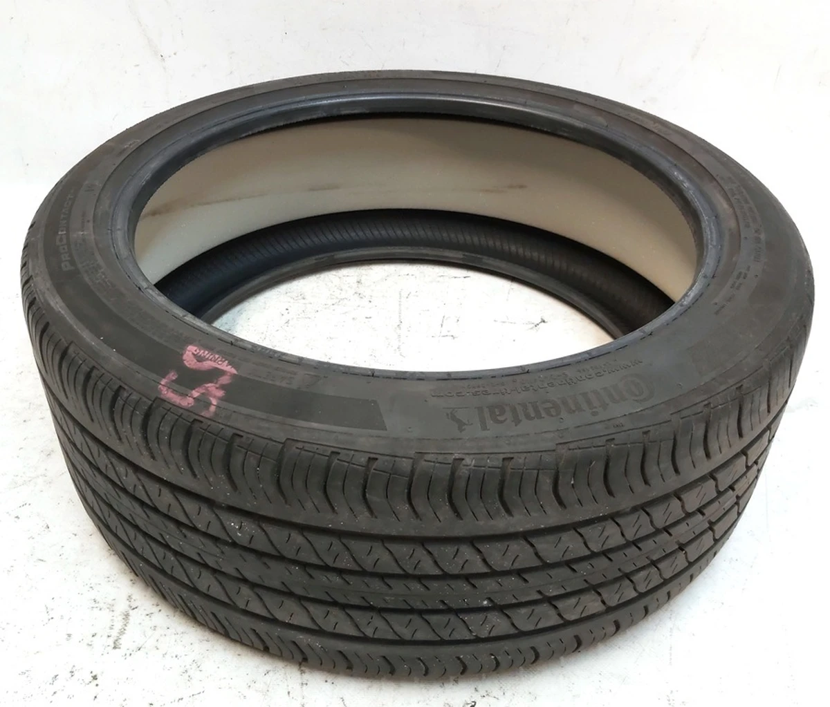 1 235/40R19 96W A/S CONTINENTAL PROCONTACT RX TIRE 4,67mm Tesla model 3 1044255-00-A