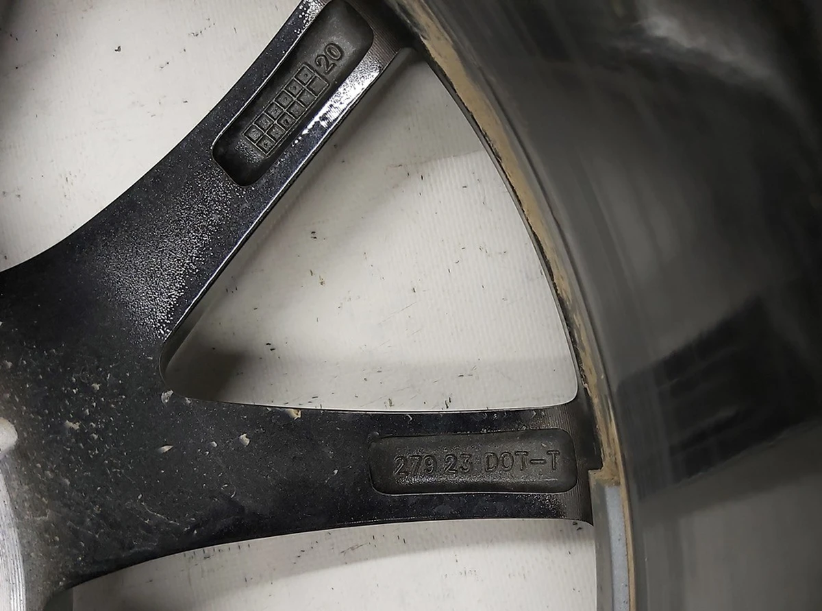 1 Диск колесный 18X8.5J-40 AERO 279 23 DOT-T Tesla model 3 1044261-00-A