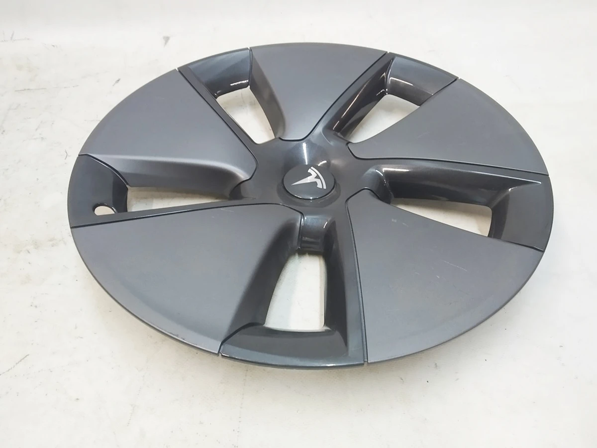 11 Ковпак колісний (18 дюймів) Б/У Tesla model 3 1044271-00-C