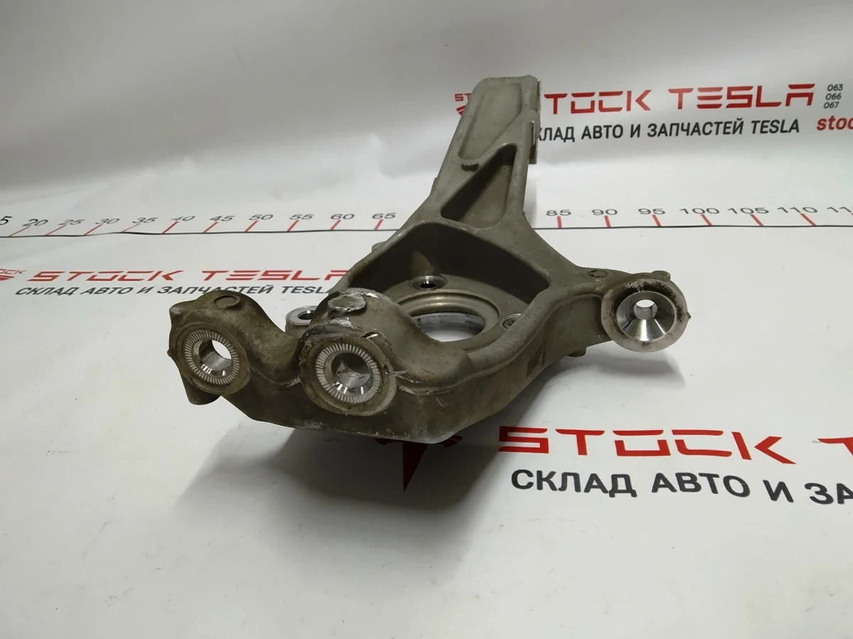 1 Кулак поворотний передній лівий (Цапфа) RWD AWD Tesla Model 3, Model 3 Jan 2024 1044311-00-E
