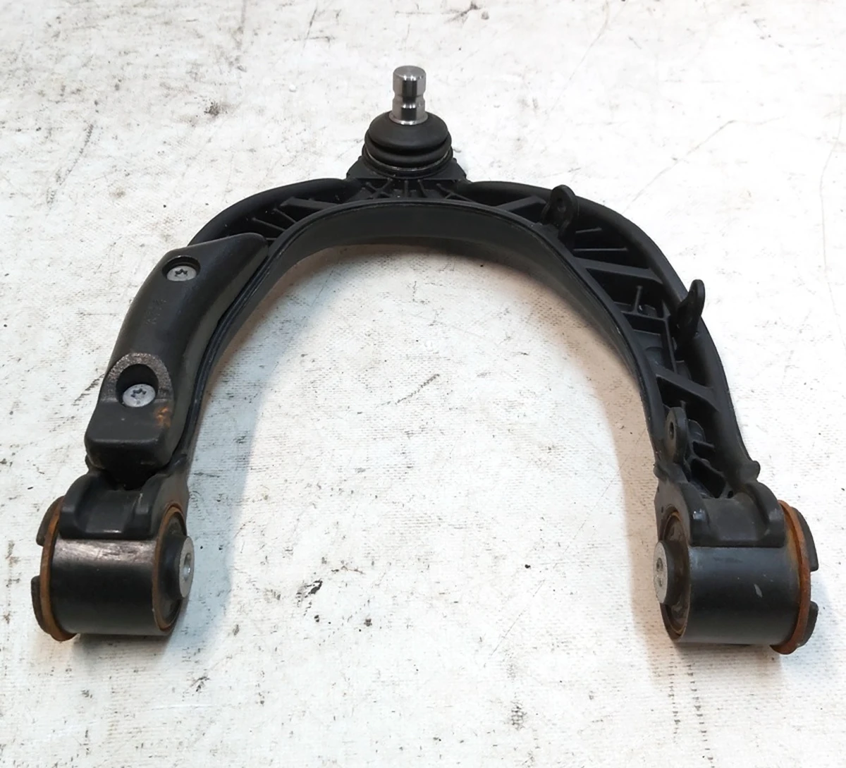 Рычаг верхний передний правый (подкова) RWD AWD Tesla Model 3, Model Y 1044326-00-J