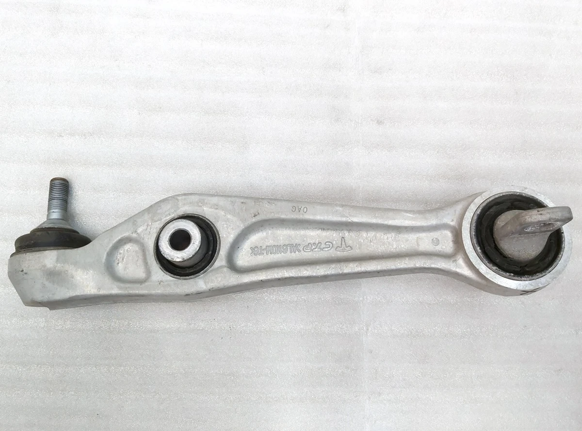 2 Важіль передній нижній поперечний лівий правий під відновлення Tesla model 3 1044341-00-D