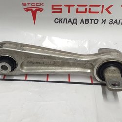 2 Lever front lower transverse left right with damage to the silent block Tesla model 3 1044341-00-D