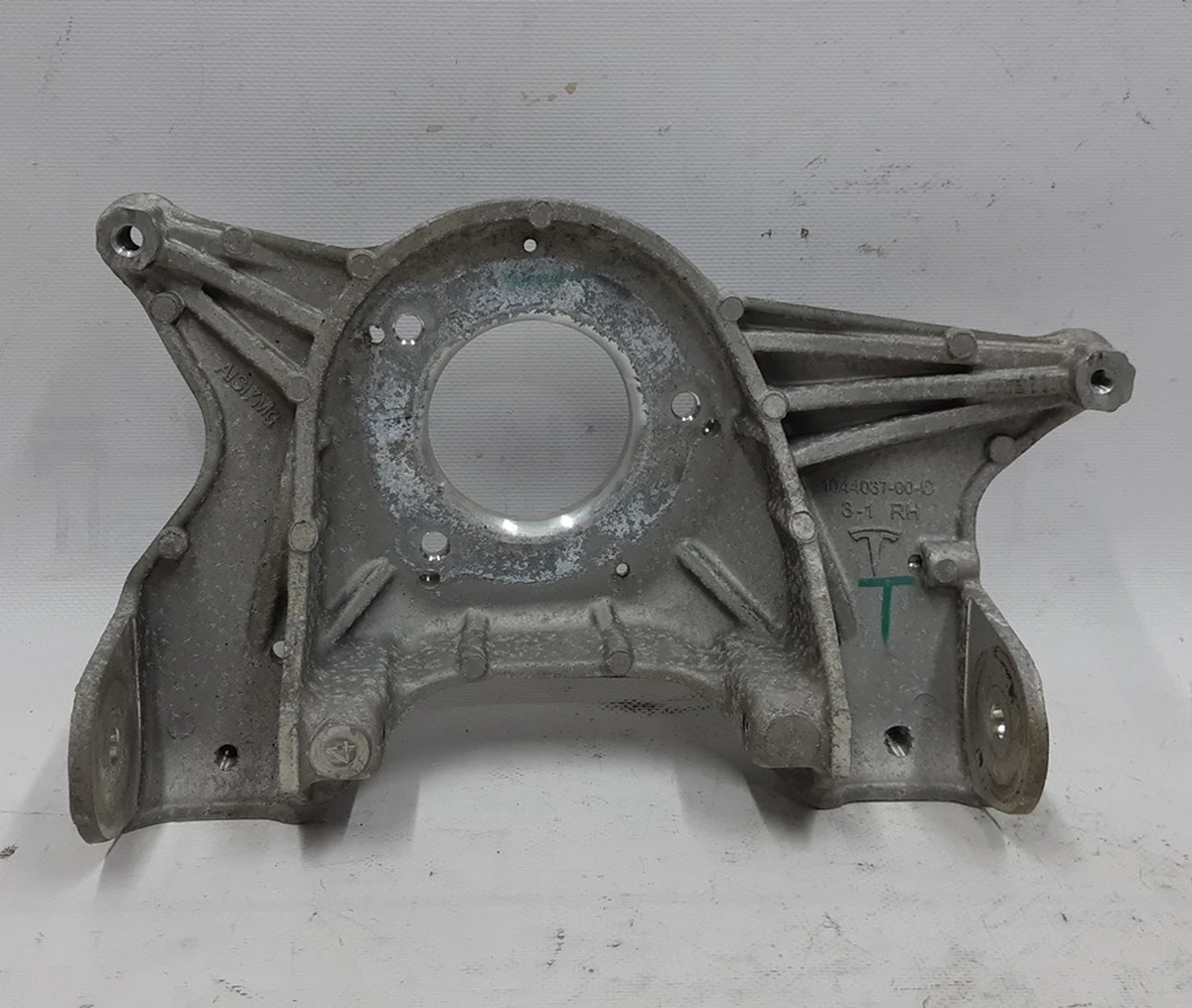 2 Mount- Front upper control arm - Right hand Tesla Model 3, Model Y 1044376-00-D