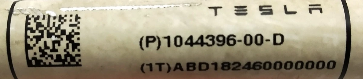 3 Стійка стабілізатора переднього права Tesla model 3 1044396-00-D