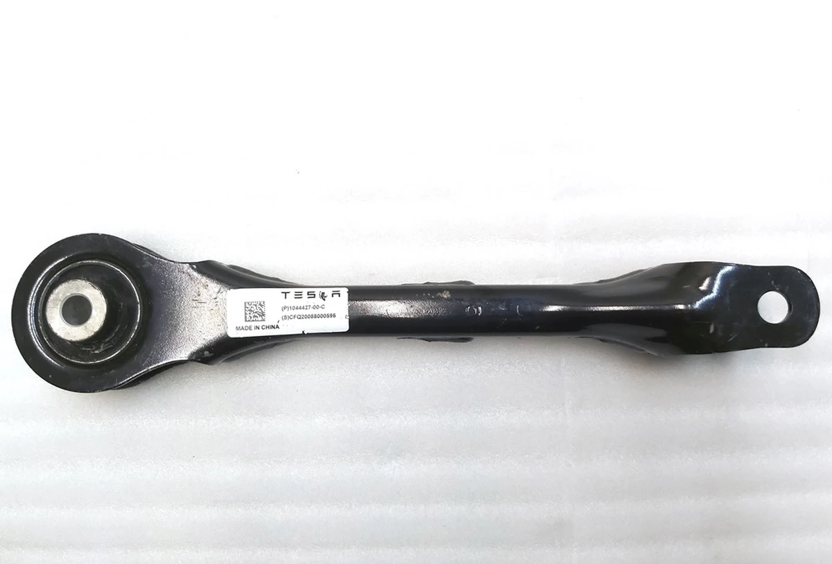3 Рычаг задний верхний продольный левый правый Tesla model 3 1044427-00-C