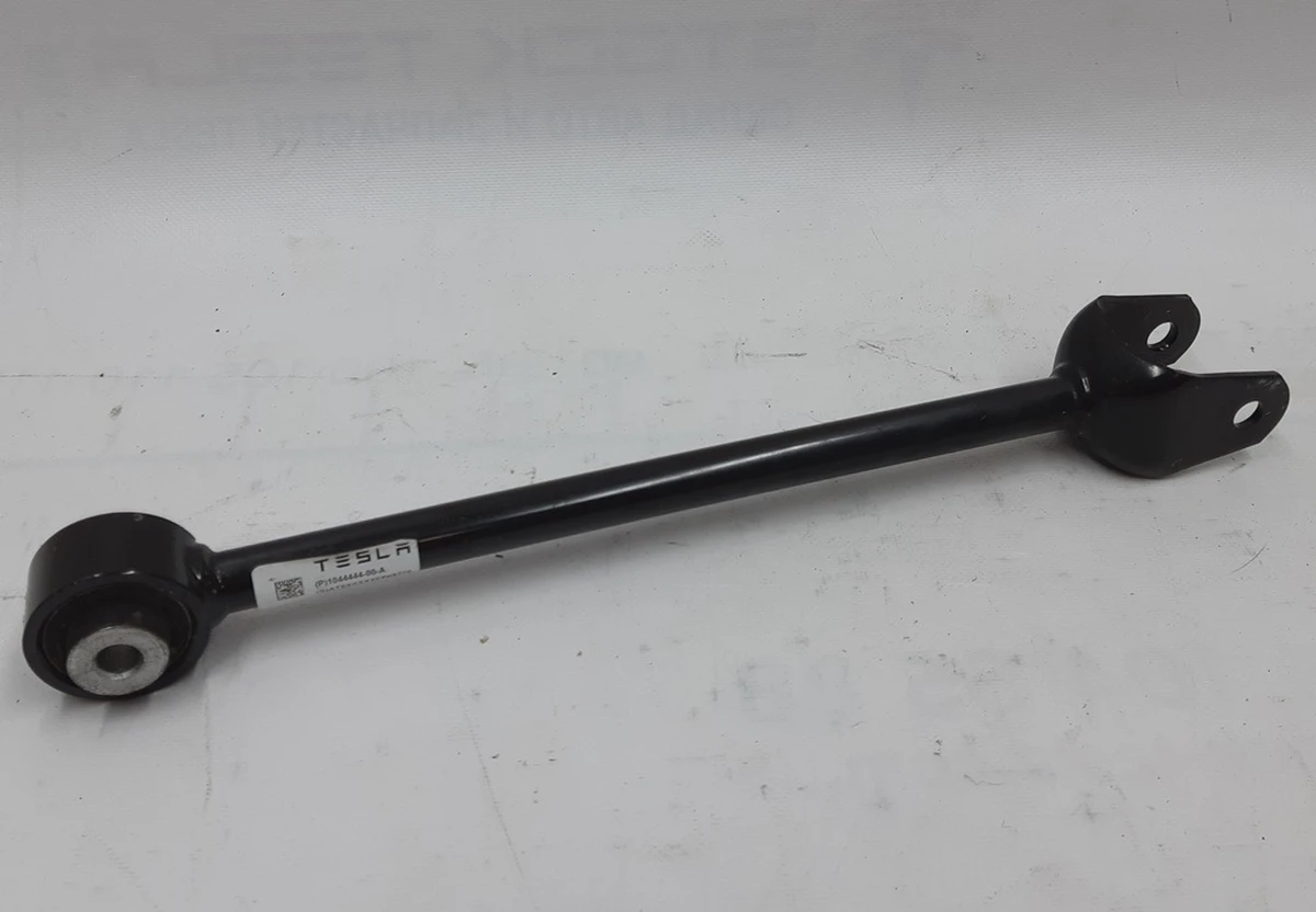 4 RR LWR FORE LINK ASSY Tesla model 3 1044444-00-A