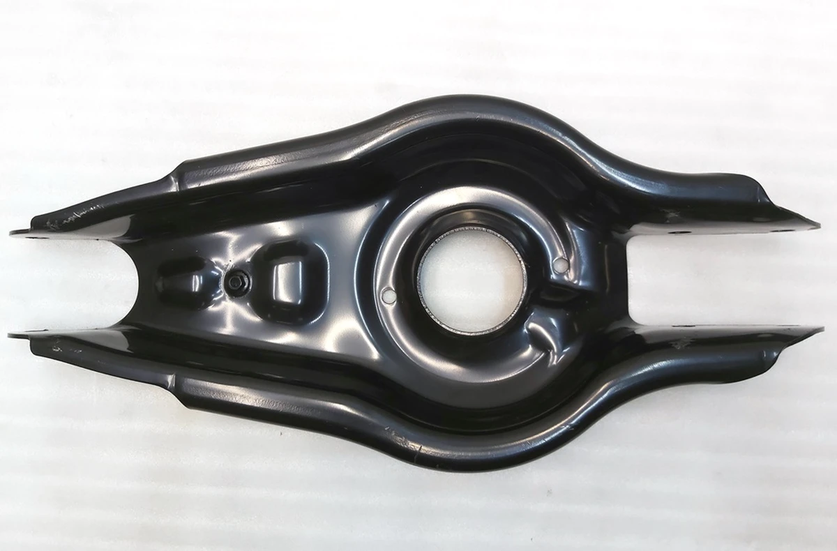 1 REAR LOWER AFT LINK ASSEMBLY Tesla Model 3, Model 3 Jan 2024, Model Y 1044451-00-F