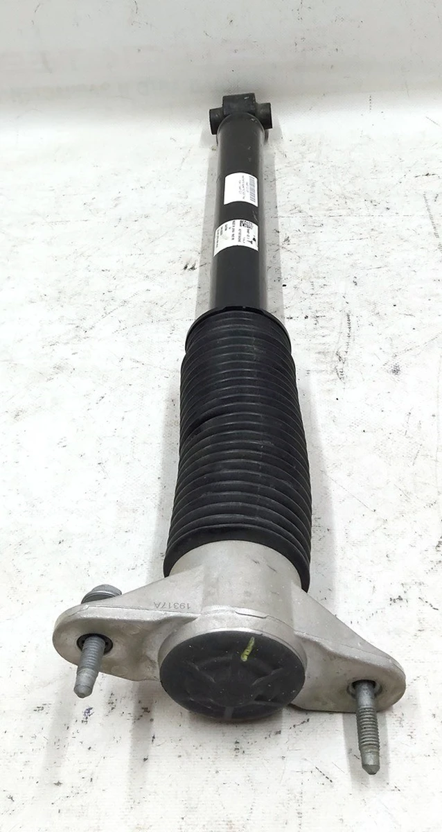 1 Амортизатор задній RWD NEW Tesla model 3 1044461-02-E