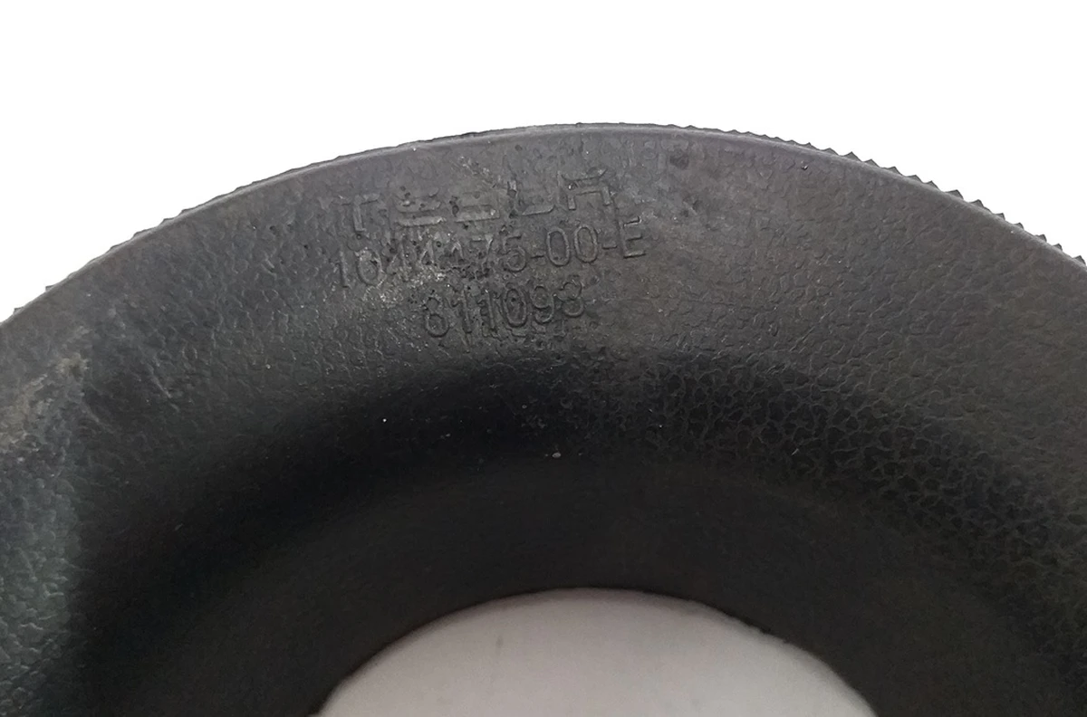 2 Манжет верхній (гумовий) пружини задньої Tesla Model 3, Model 3 Jan 2024, Model Y 1044475-00-E