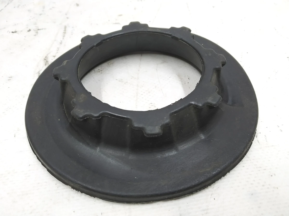 2 REAR SPRING UPPER ISOLATOR, COIL Tesla model 3 1044475-00-F