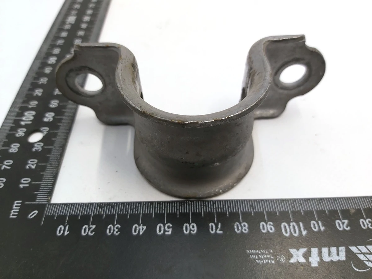 1 Кронштейн стабілізатора заднього лівий правий 16мм Tesla Model 3, Model 3 Jan 2024 1044488-00-A