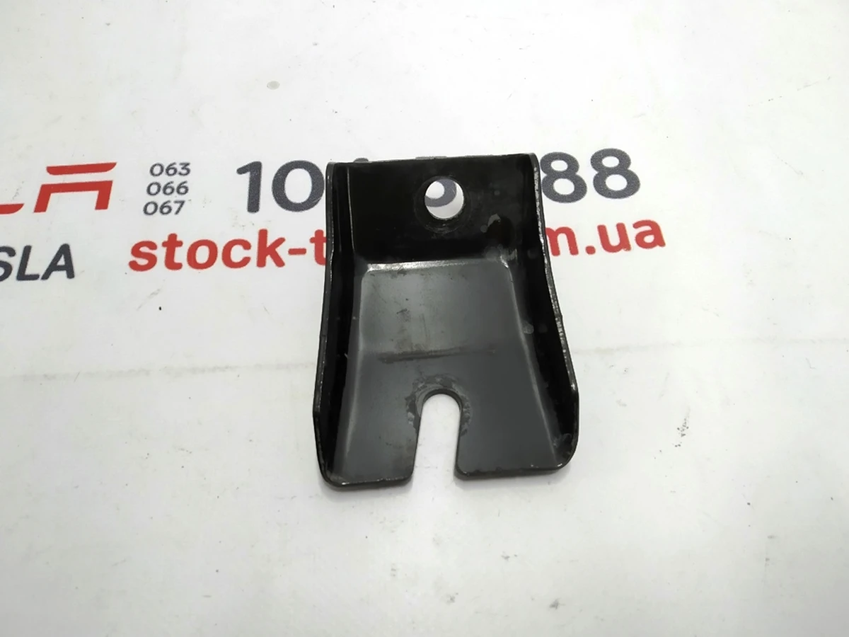 1 Bracket, front subframe to the side member, right RWD AWD Tesla model 3 1044521-00-N