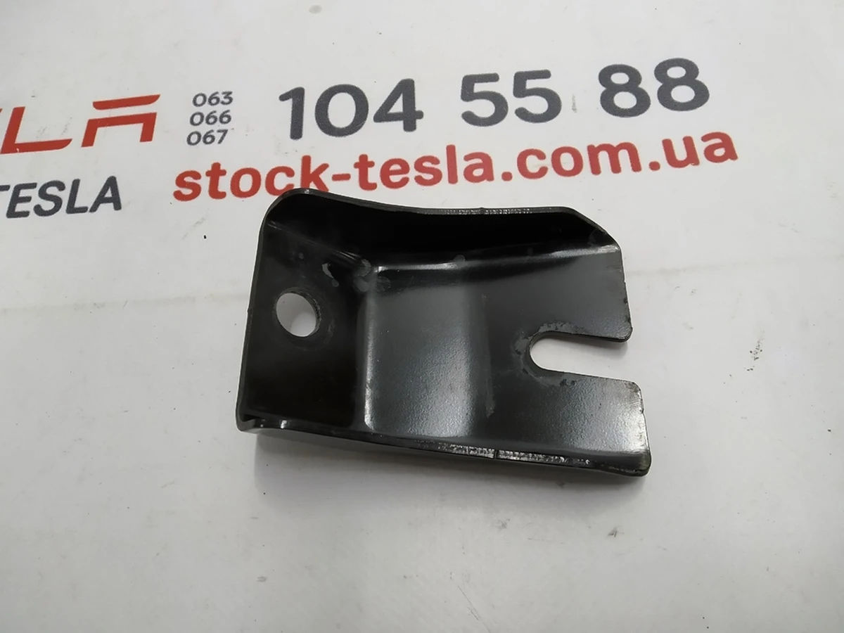 1 Bracket, front subframe to the side member, right RWD AWD Tesla model 3 1044521-00-N