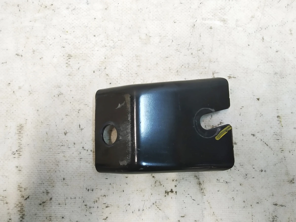 1 Кронштейн крепления переднего подрамника к лонжерону правый Tesla Model 3, Model Y 1044531-00-C