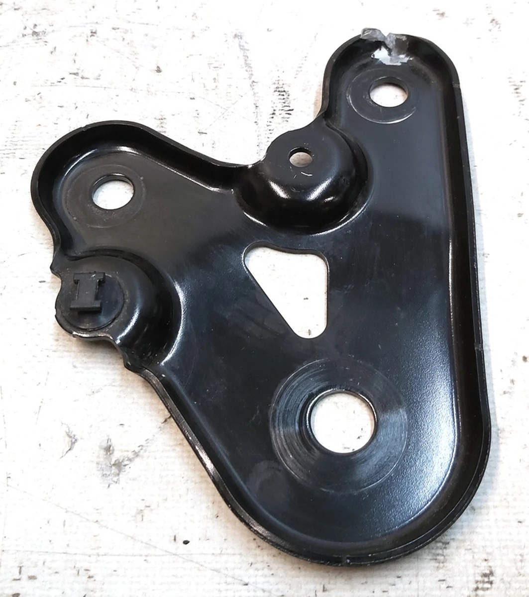 2 Пластина заднего подрамника правая Tesla Model 3, Model Y 1044576-00-B